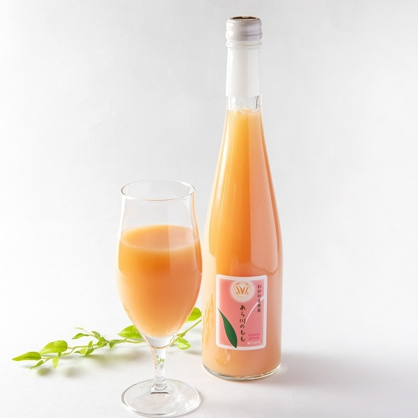 Arakawa peach drink, a glass and white peaches